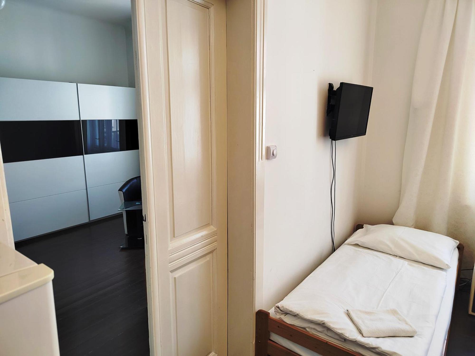 Tower Apartment Prag Exterior foto