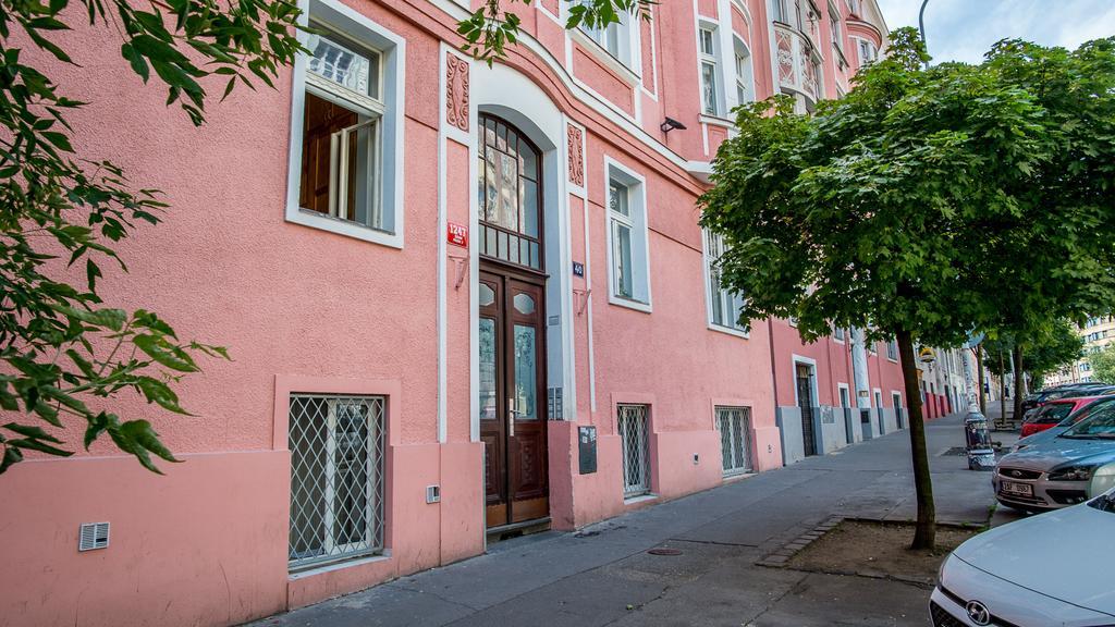 Tower Apartment Prag Exterior foto