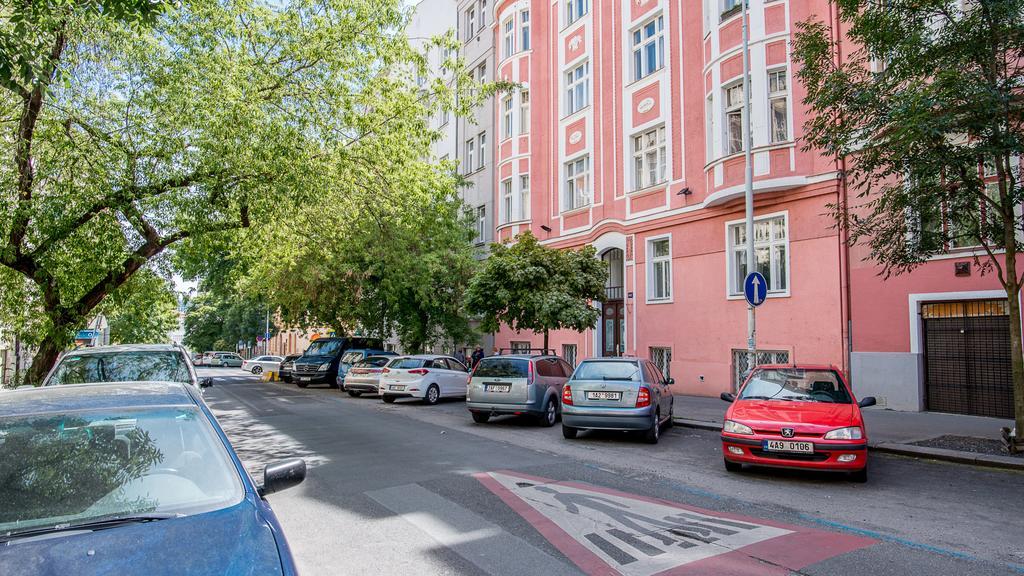 Tower Apartment Prag Exterior foto